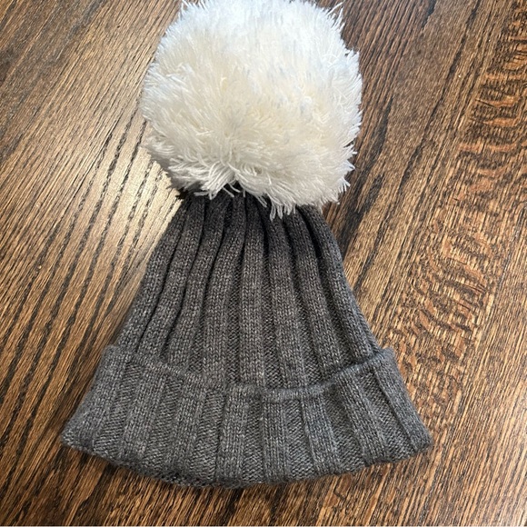 Beanie - Picture 6 of 7